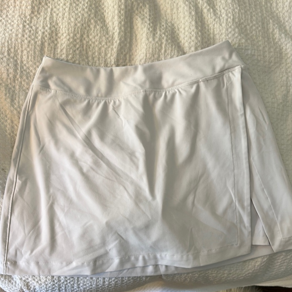 Outdoor Voices Women's Classic White Skort